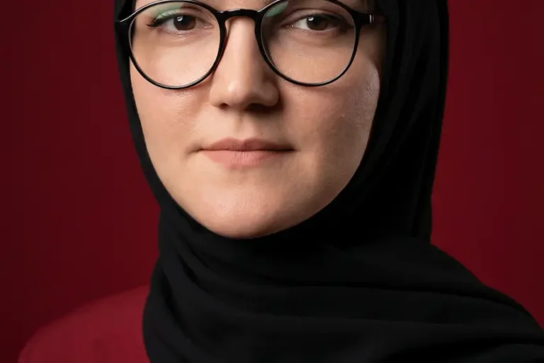 Studio Portrait Hijab Woman